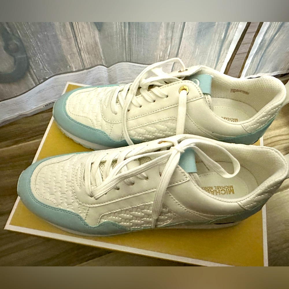 Brand New MK blue vista Sneaker